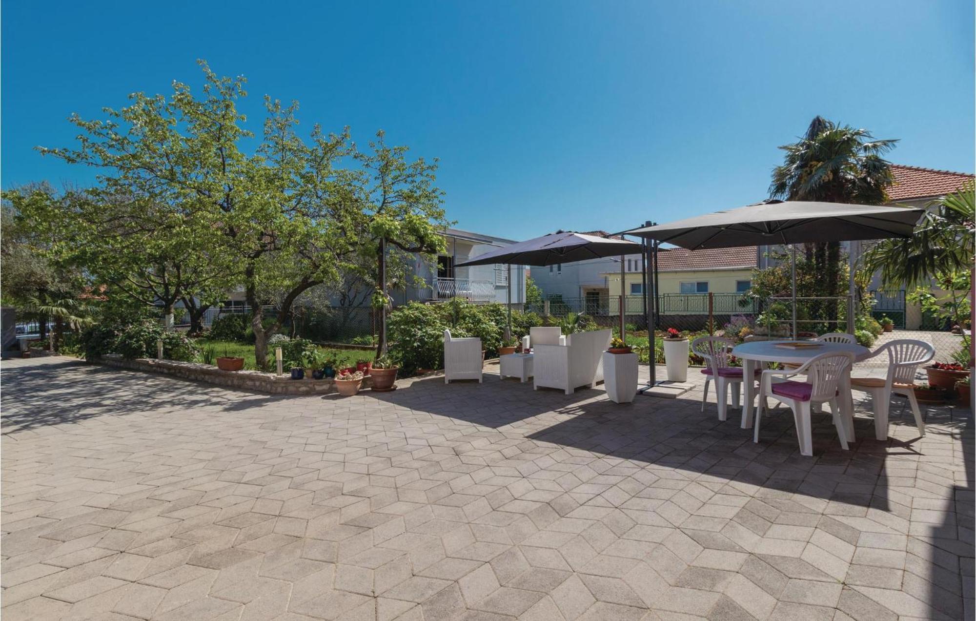 1 Bedroom Stunning Apartment In Zadar Luaran gambar